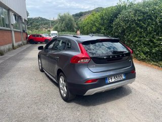VOLVO V40 cross country 1.6 d2 momentum