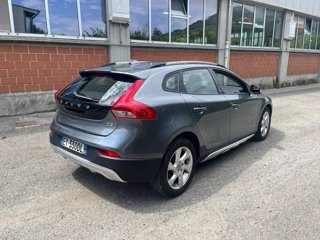 VOLVO V40 cross country 1.6 d2 momentum