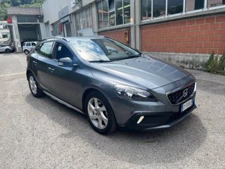 VOLVO V40 cross country 1.6 d2 momentum