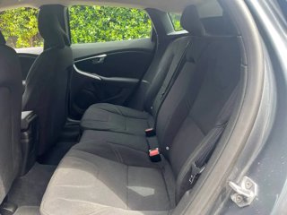 VOLVO V40 cross country 1.6 d2 momentum